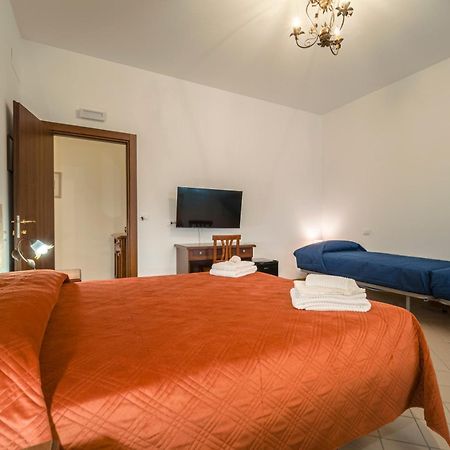 Il Vivaio Bed And Breakfast Santa Teresa Di Riva Exteriör bild