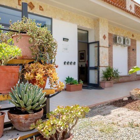 Il Vivaio Bed And Breakfast Santa Teresa Di Riva Exteriör bild